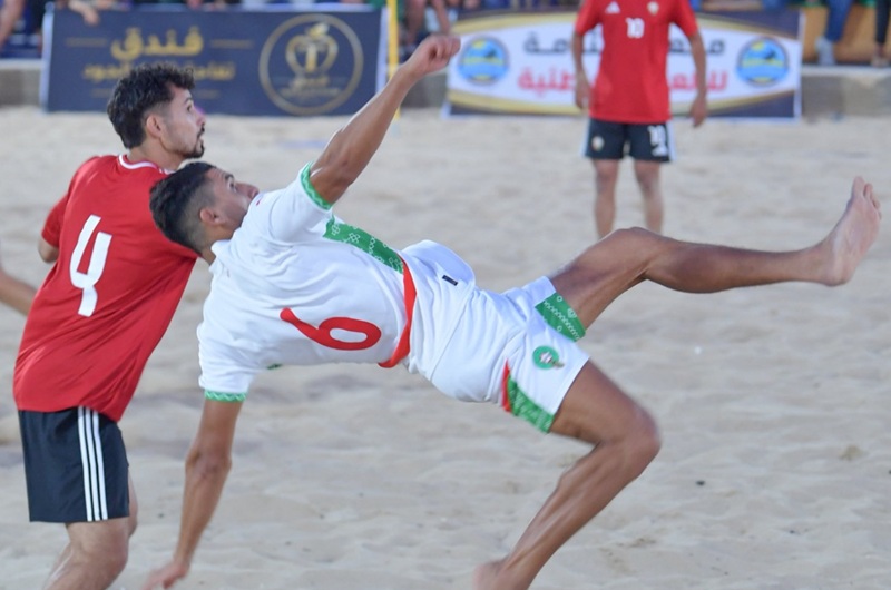 الشاطئيون يتأهبون لمواجهة ليبيا