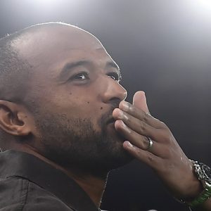 الكعبي يخطف الأضواء في ديربي اليونان بحضور أوناحي وصلاح الدين ولوزا