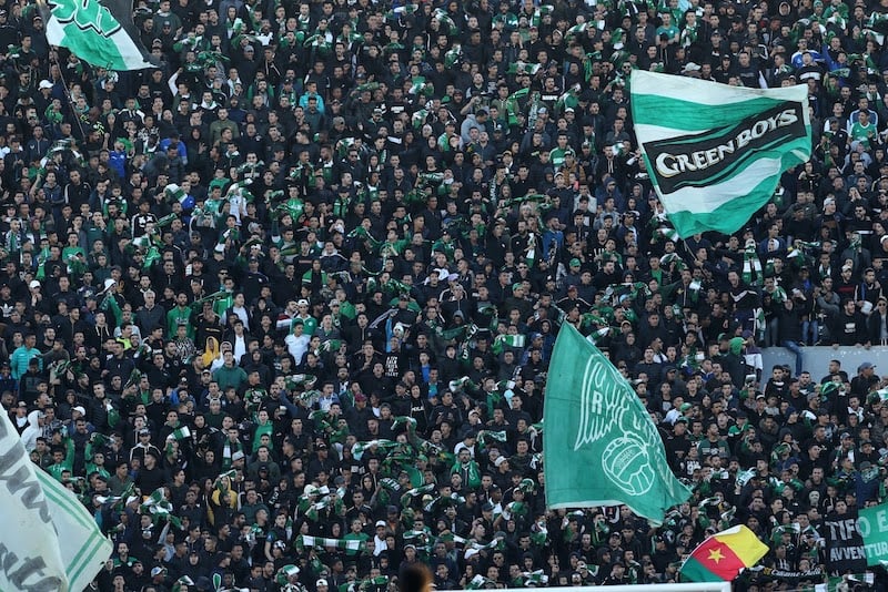 الرجاء يوضح ترتيبات ولوج الجماهير