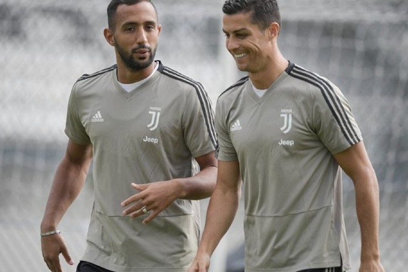 بنعطية يدخل على خط أزمة رونالدو مع المنتخب: أتمنى له نهاية تليق بتاريخه
