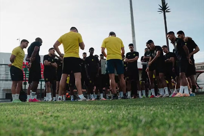 المغرب الفاسي يكشف عن قائمة مباراة أسيك
