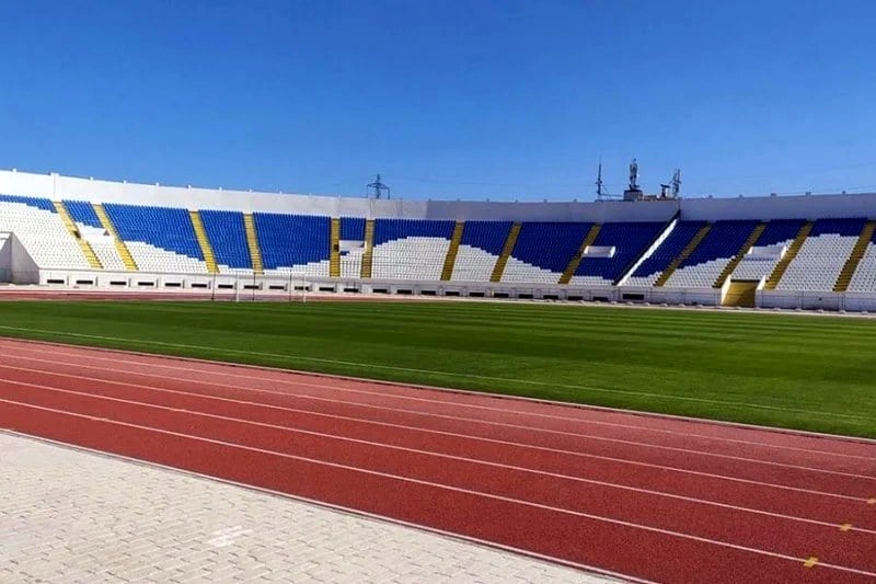 لجنة تتبع المنشآت الرياضية توضح سبب تدهور حالة أرضية ملعب الزاولي