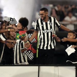 زياش يكشف كواليس بدايته مع بوتافوغو ويؤكد: فخور كوني مغربي